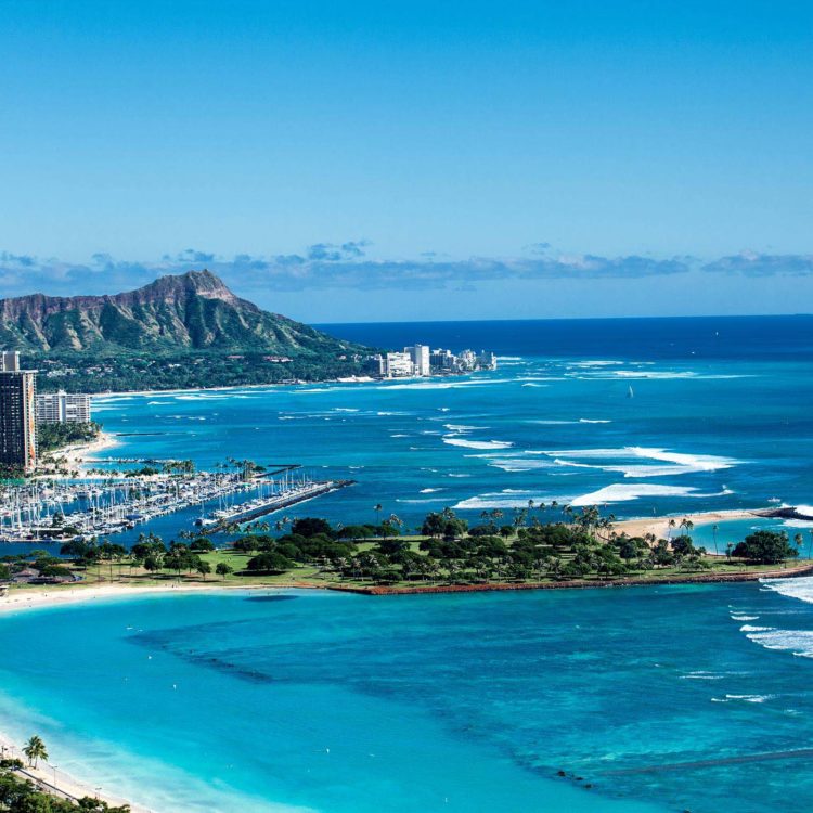 Magic Island to Diamond Head